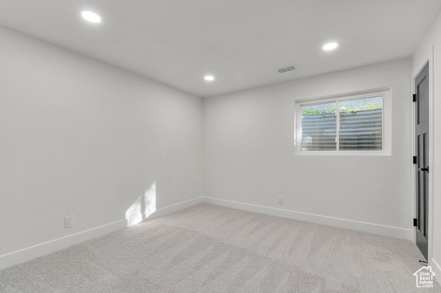 Property Photo: 1386 W Diane Cir UT 84123