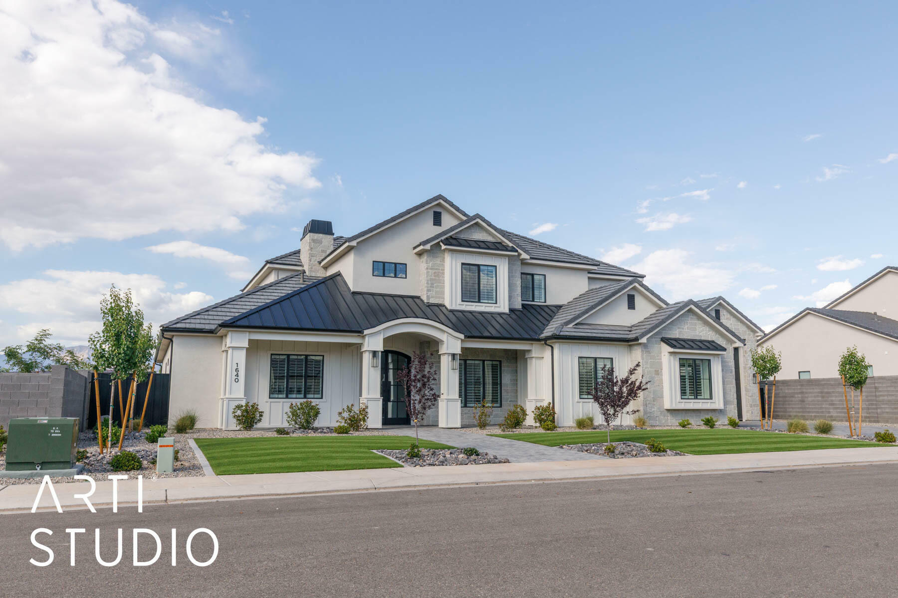 Property Photo: 1640 W Approach Ln UT 84770