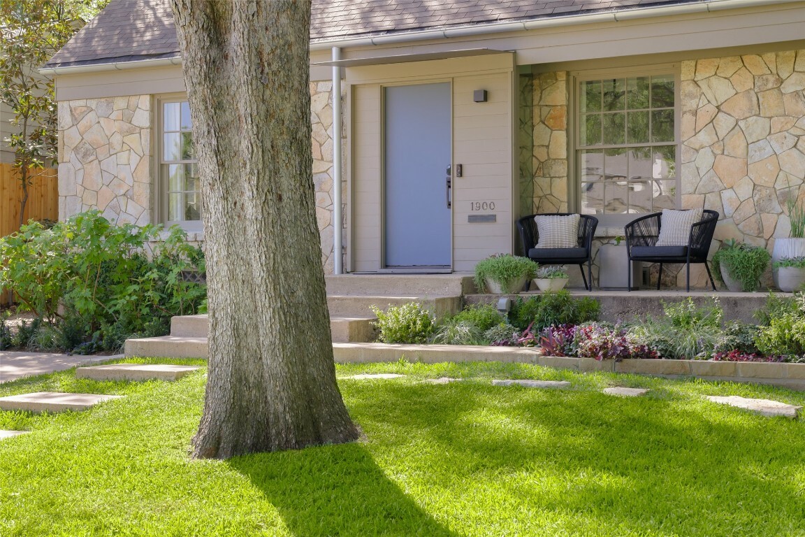 1900 Stamford Lane  Austin TX 78703 photo
