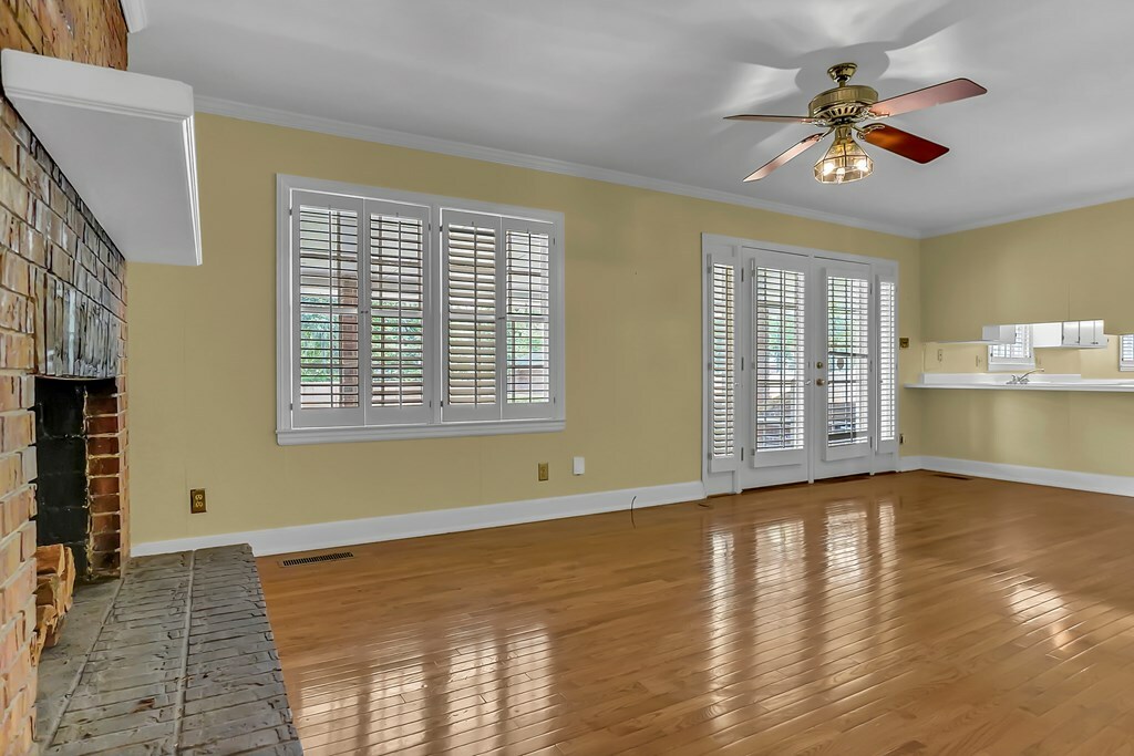 Property Photo: 427 Forest Glen GA 31707