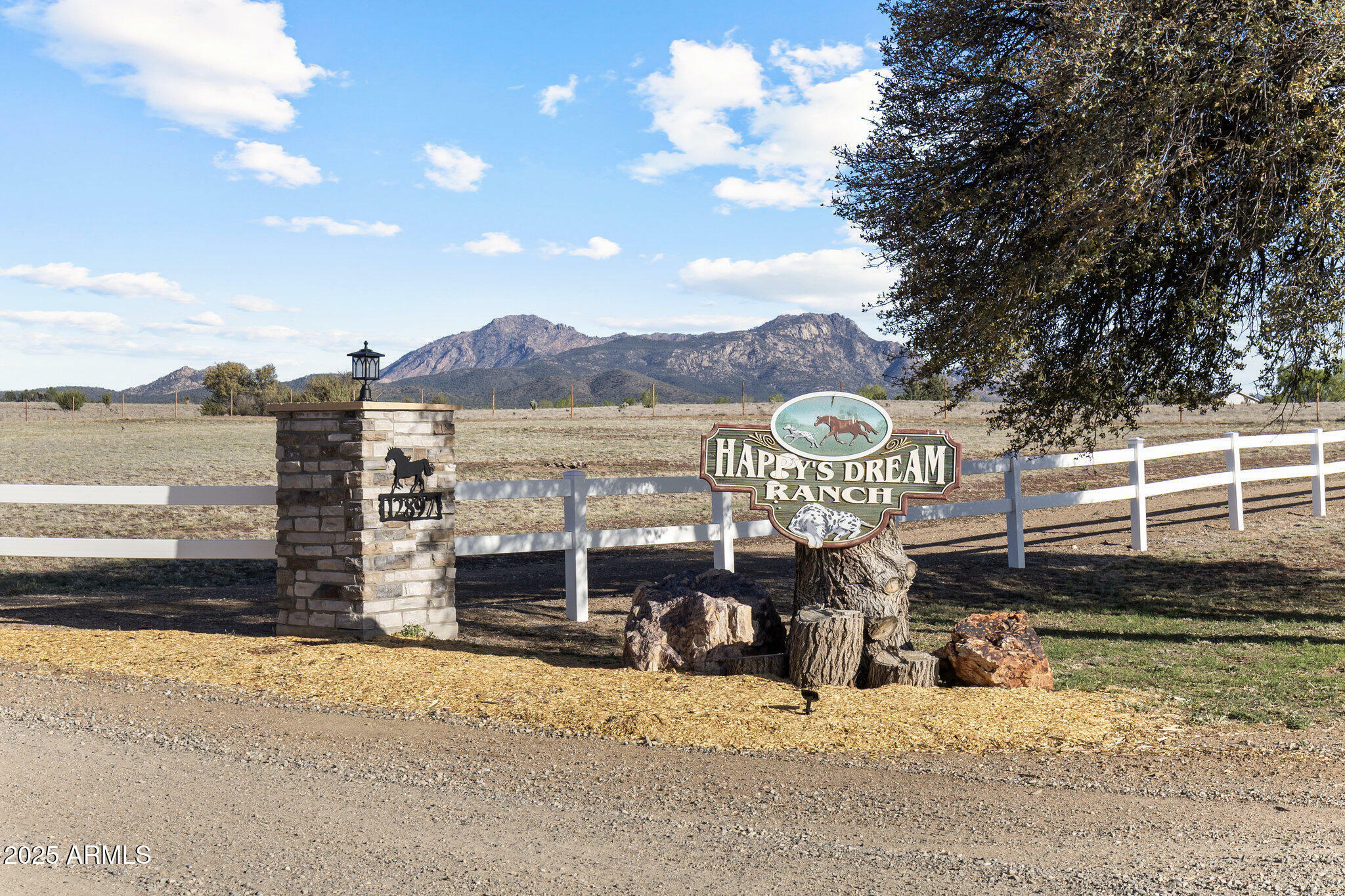 Property Photo: 12897 N Tonto Road AZ 86305
