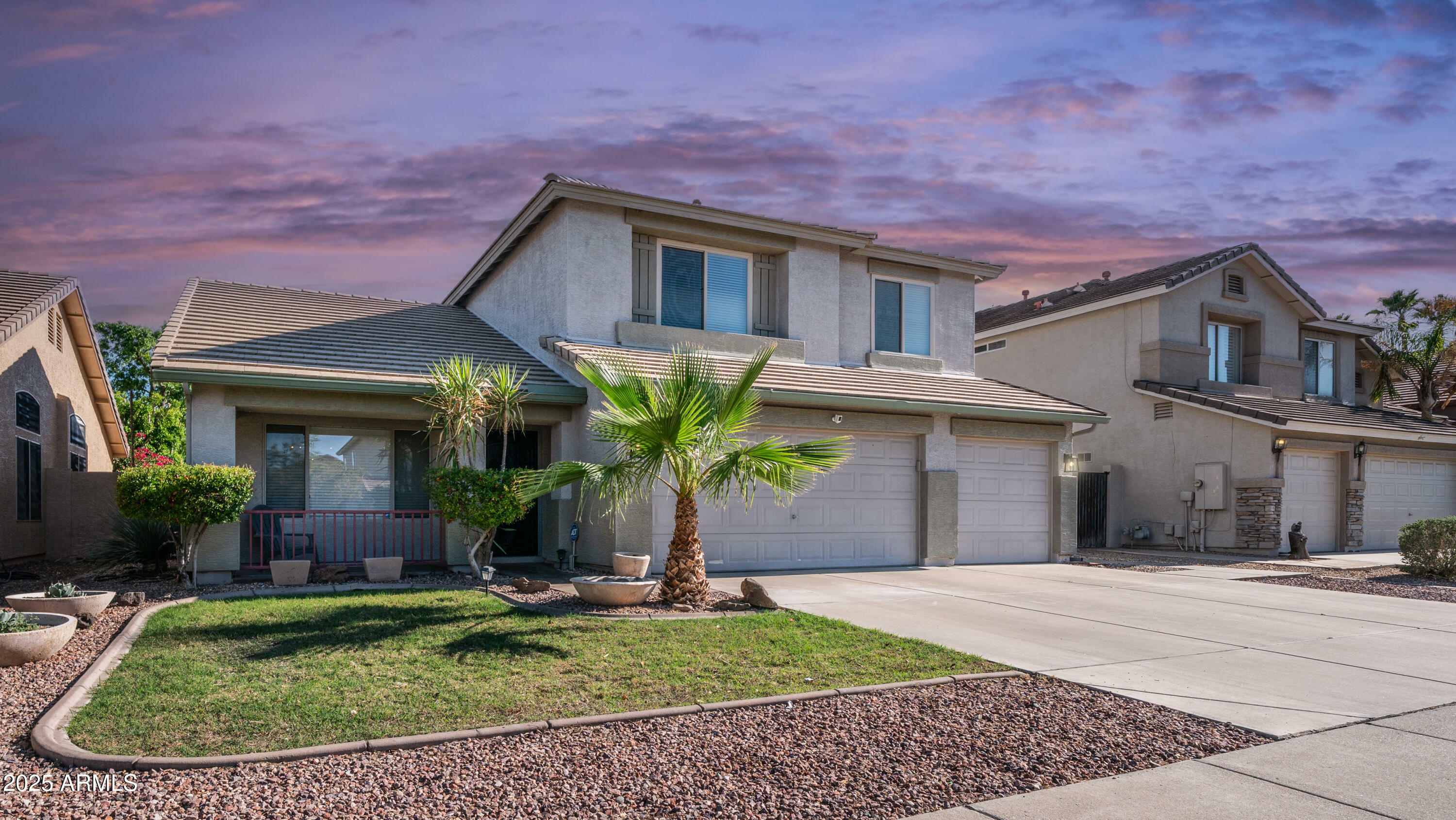 Property Photo: 7931 W Harmony Lane AZ 85382