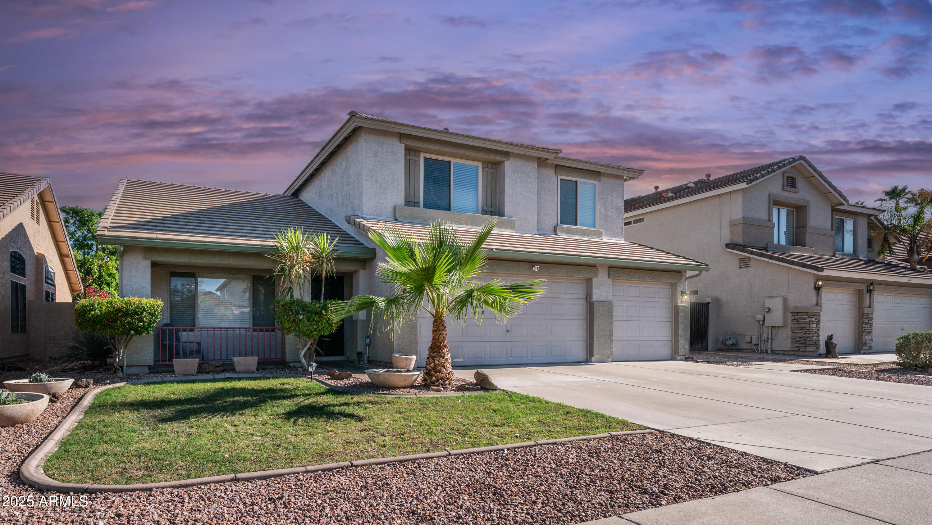 Property Photo: 7931 W Harmony Lane AZ 85382