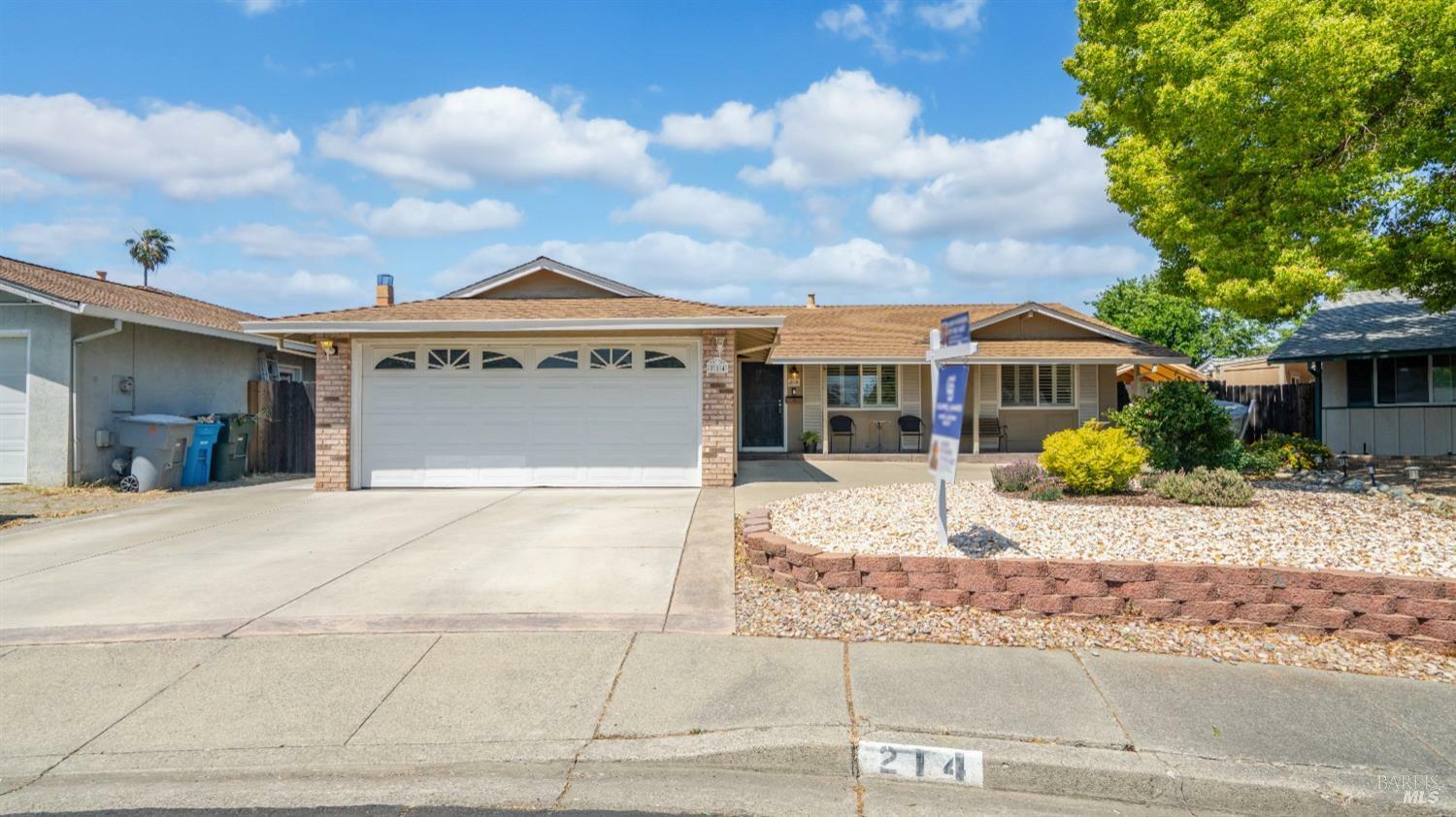 Property Photo: 214 Arrowhead Drive CA 95687