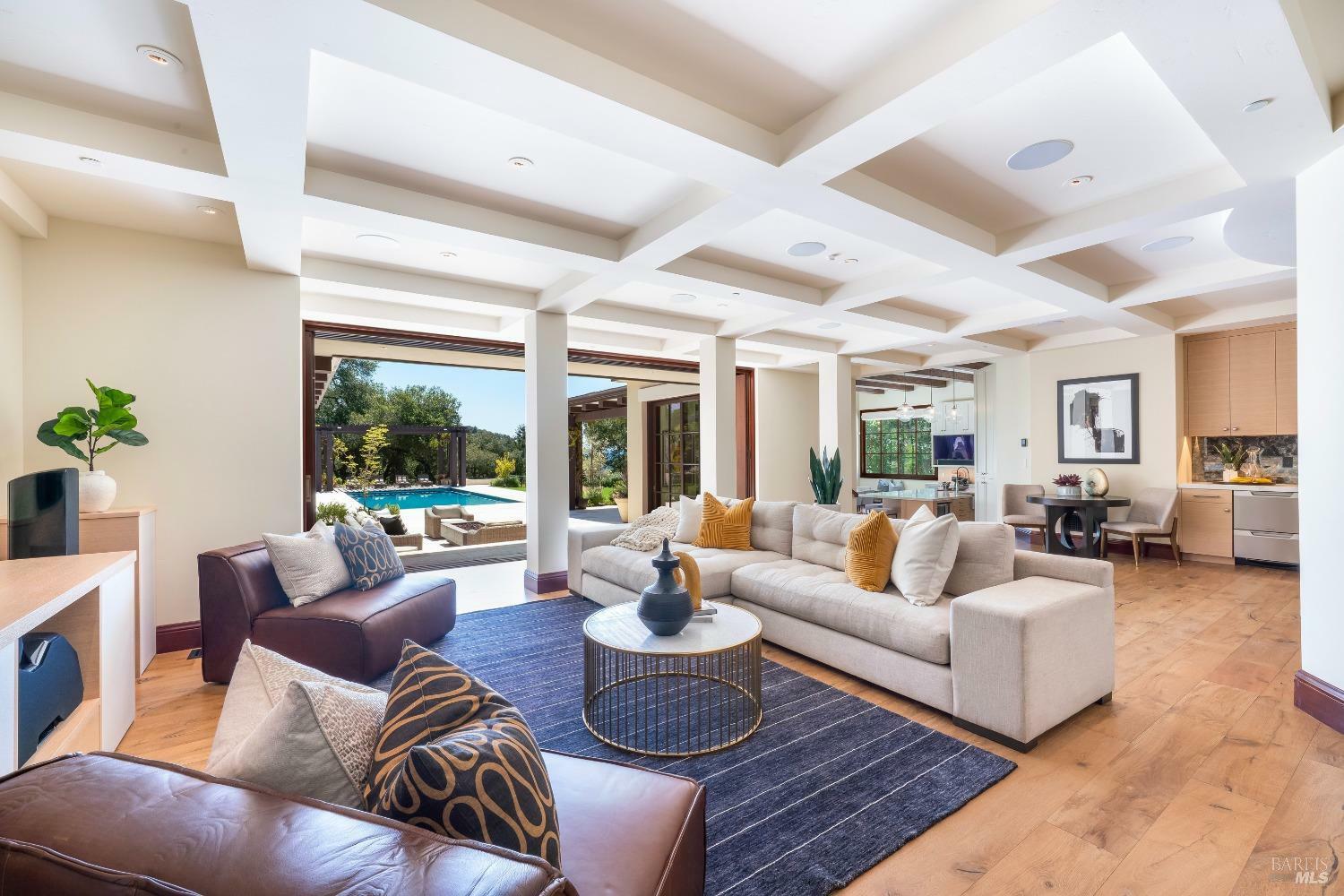Property Photo: 800 Shiloh Glen CA 95403