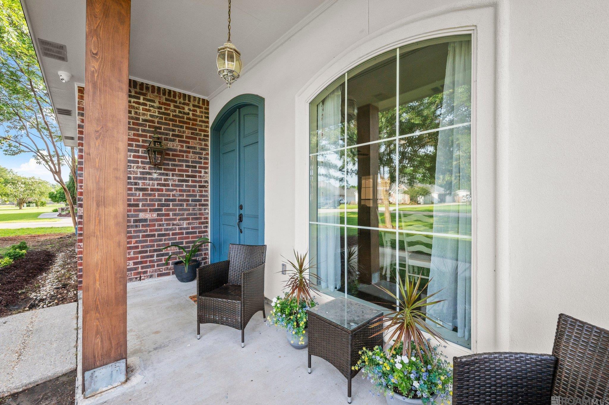 Property Photo:  12108 Coueron Dr  LA 70774 