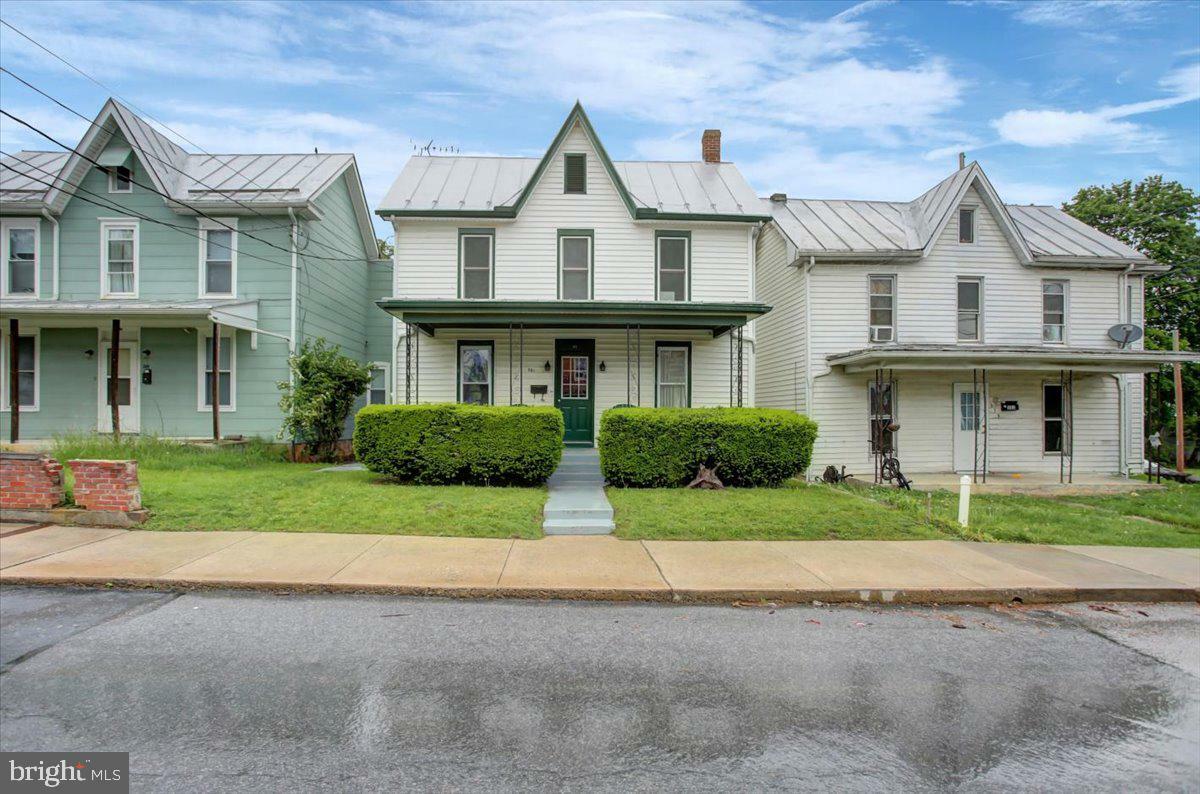 351 E Burd Street  Shippensburg PA 17257 photo