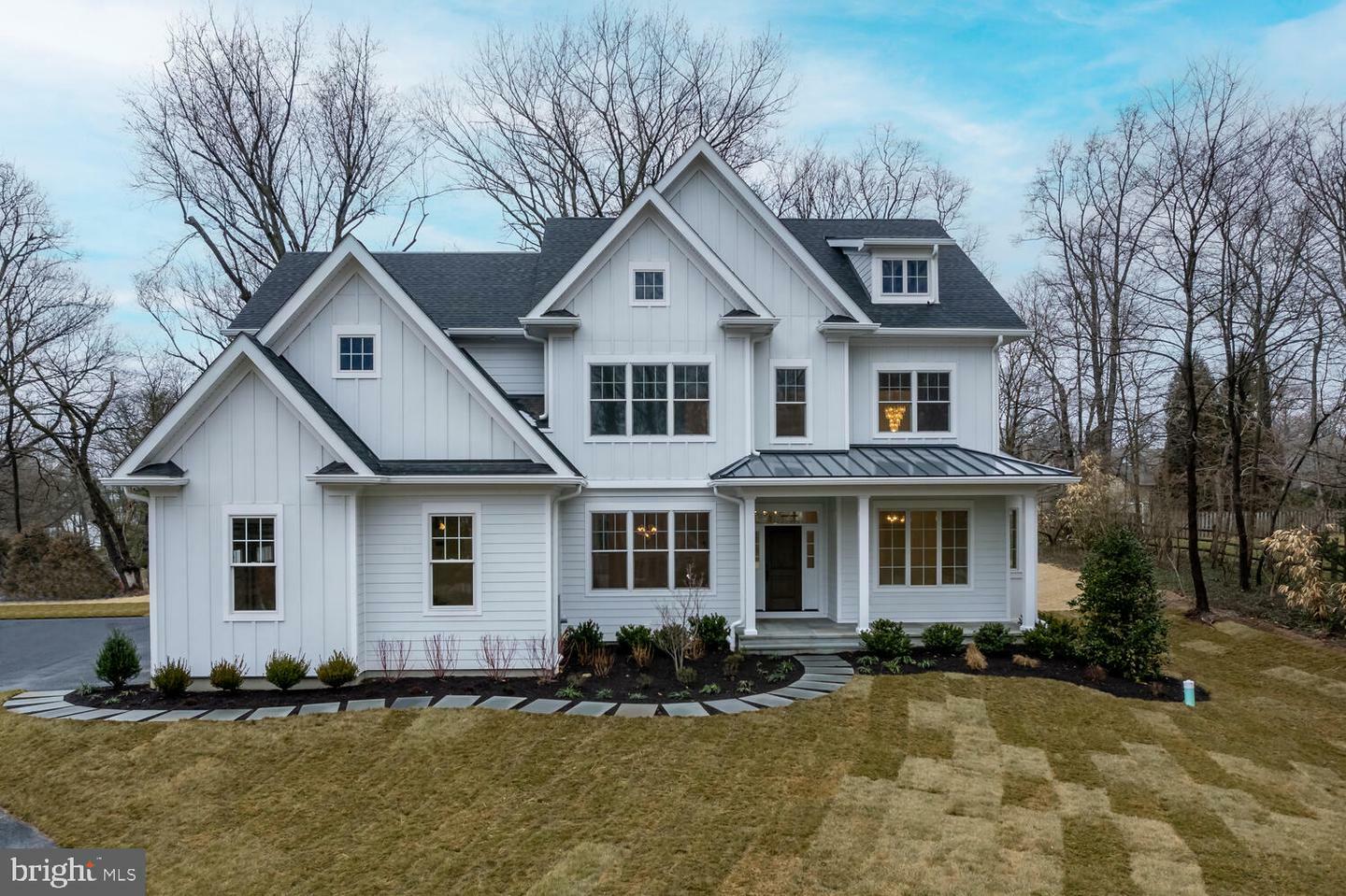 Property Photo: 10 Laurel Circle PA 19355