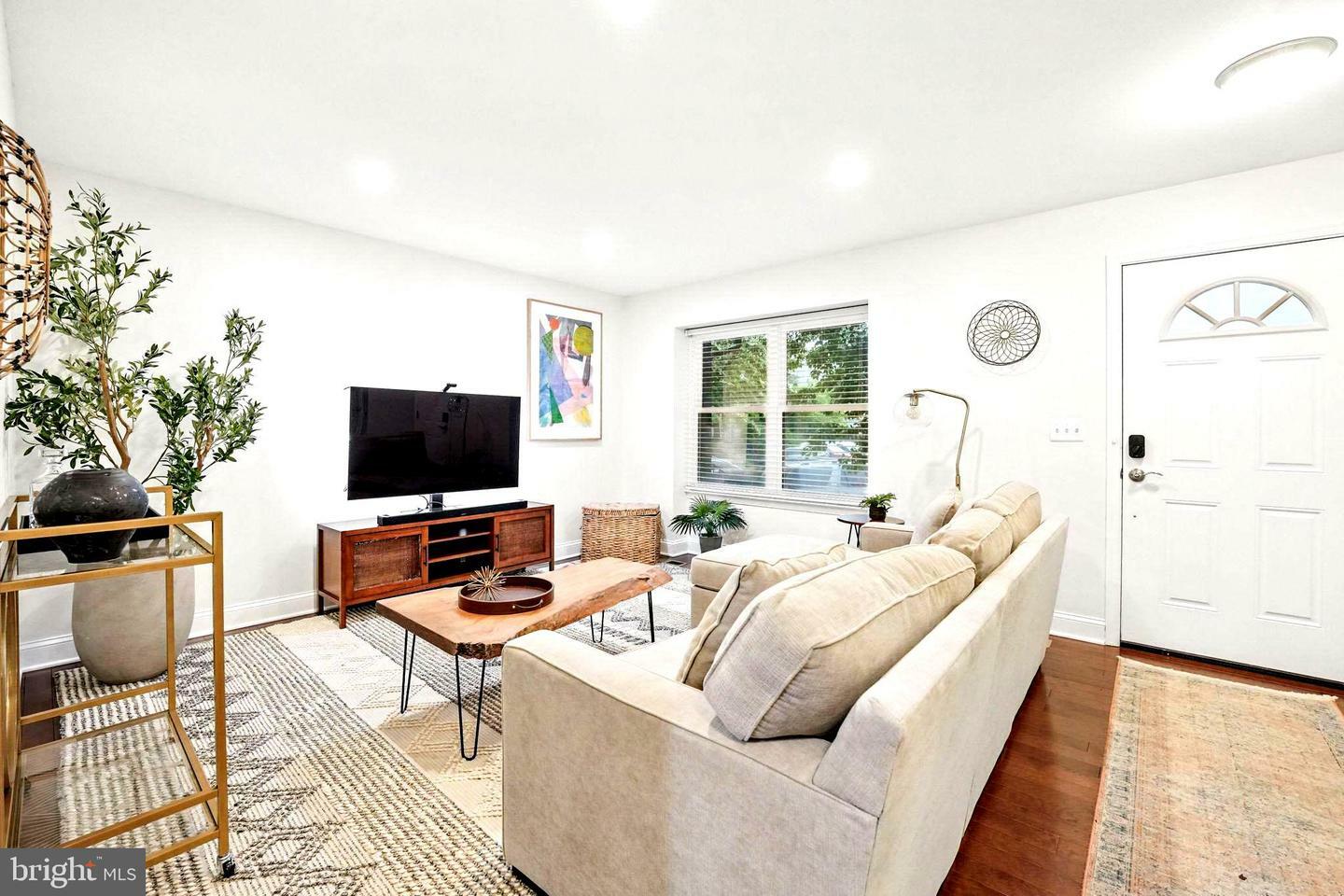 Property Photo: 1115 Player Way VA 20170