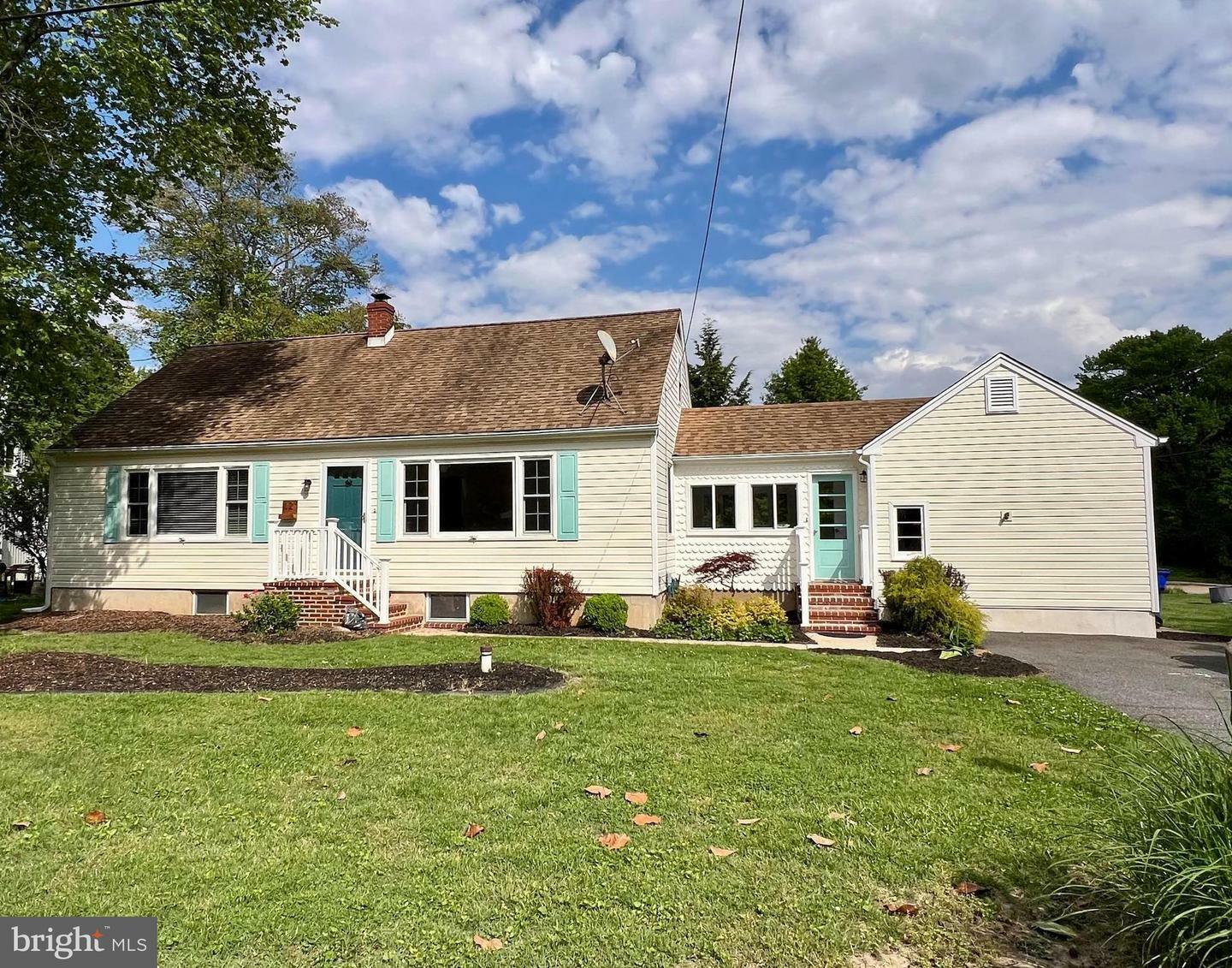 Property Photo: 12 Riverview Avenue MD 21919
