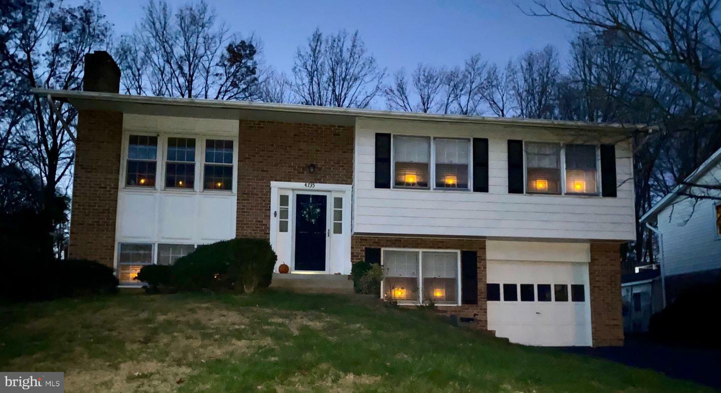 Property Photo: 4735 Carterwood Drive VA 22032