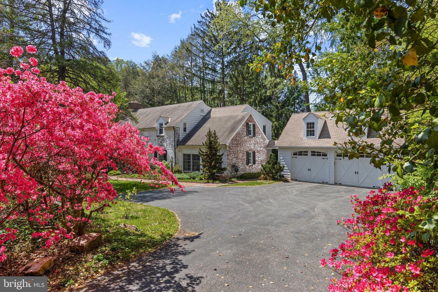 Property Photo: 5 Single Lane PA 19086