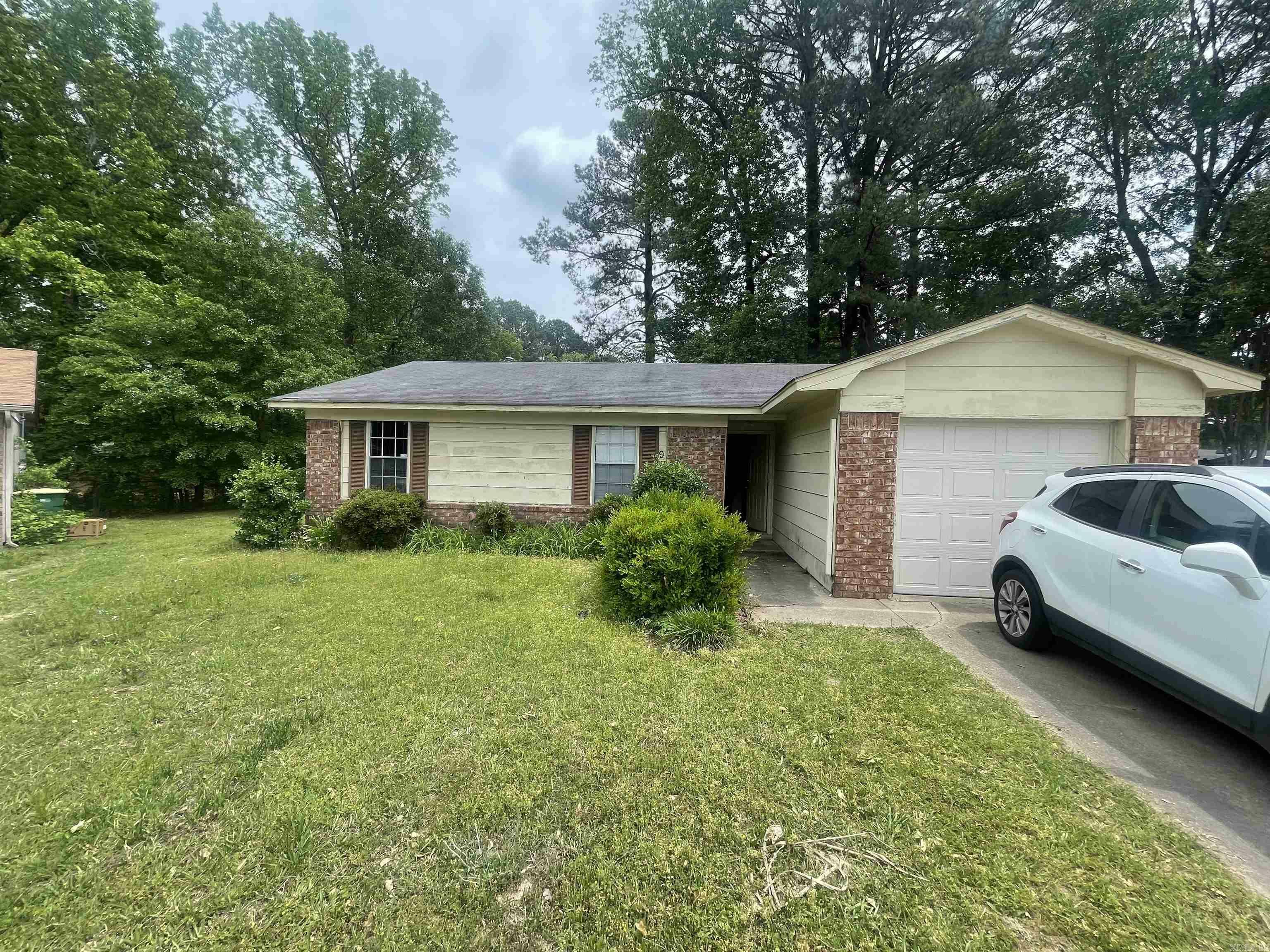 9 Dawn Court  Little Rock AR 72209 photo