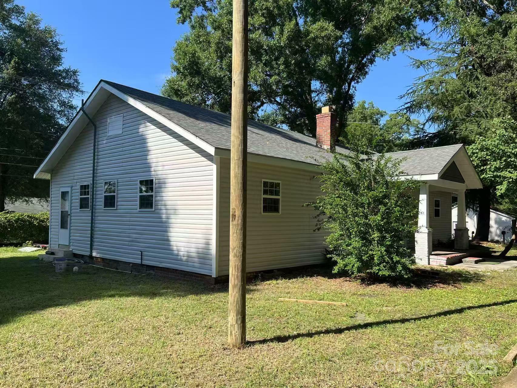 Property Photo: 345 Mountain View Street NC 28052