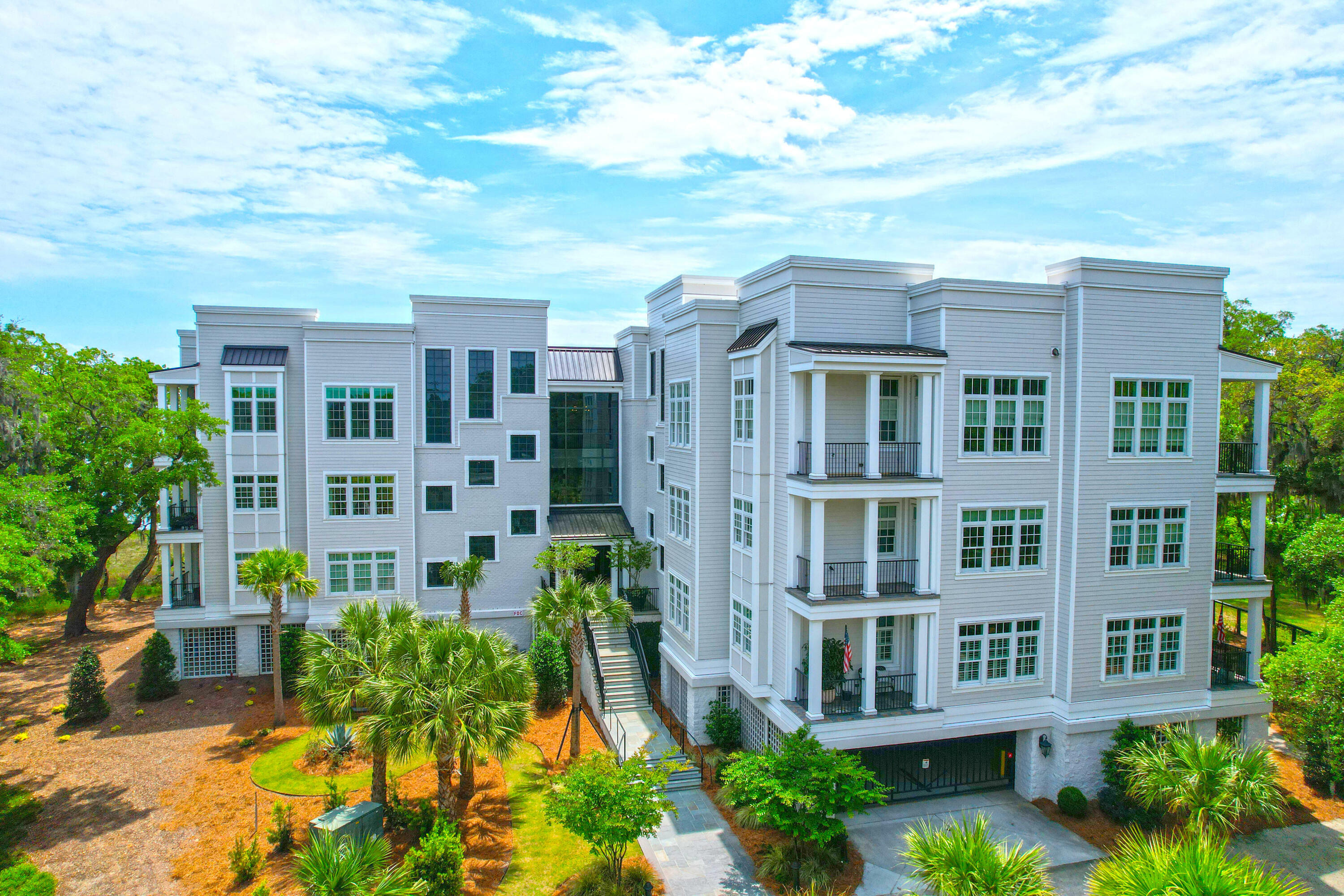 Property Photo: 108 Fairbanks Oak Alley # 401 SC 29492