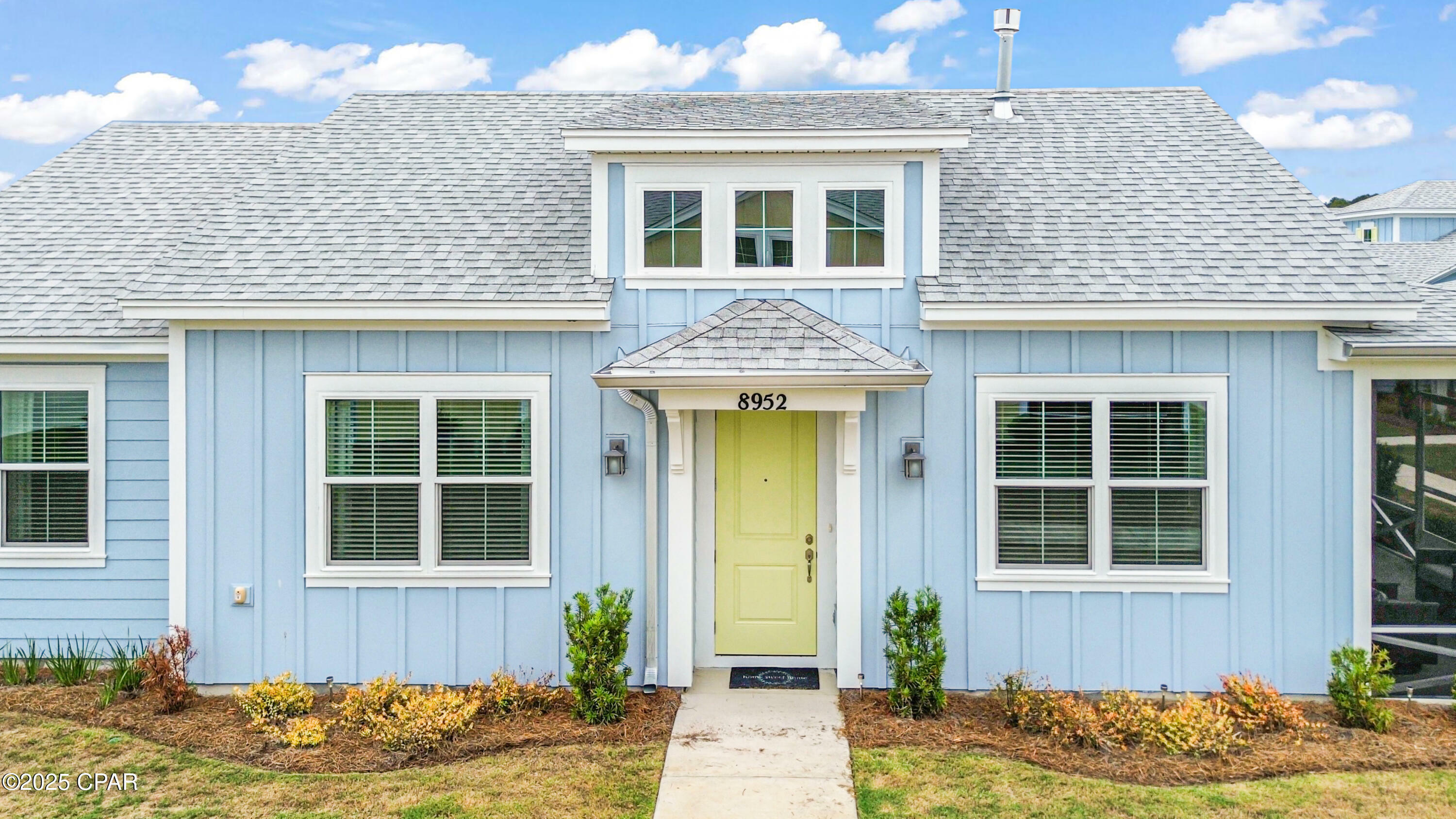 Property Photo: 8952 Coral Reef Way FL 32413