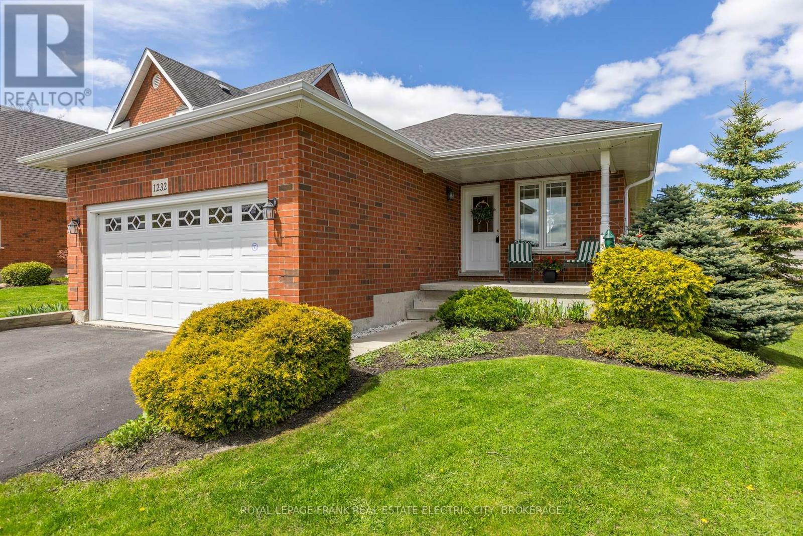 Property Photo: 1232 Scollard Drive ON K9H 0A8