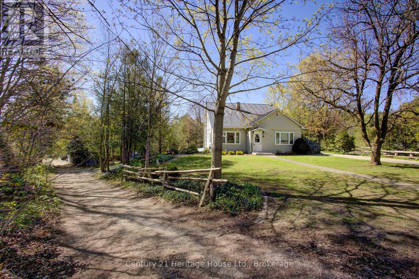 Property Photo: 244 Albert Street North ON N0G 1R0