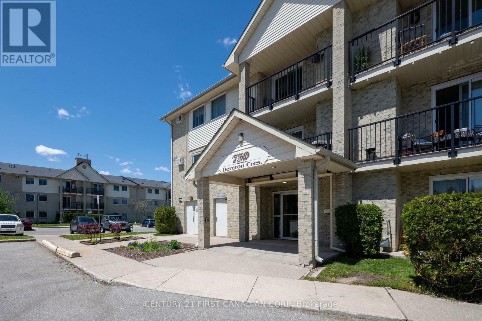 Property Photo: 739 Deveron Crescent 203 ON N5Z 4Y1