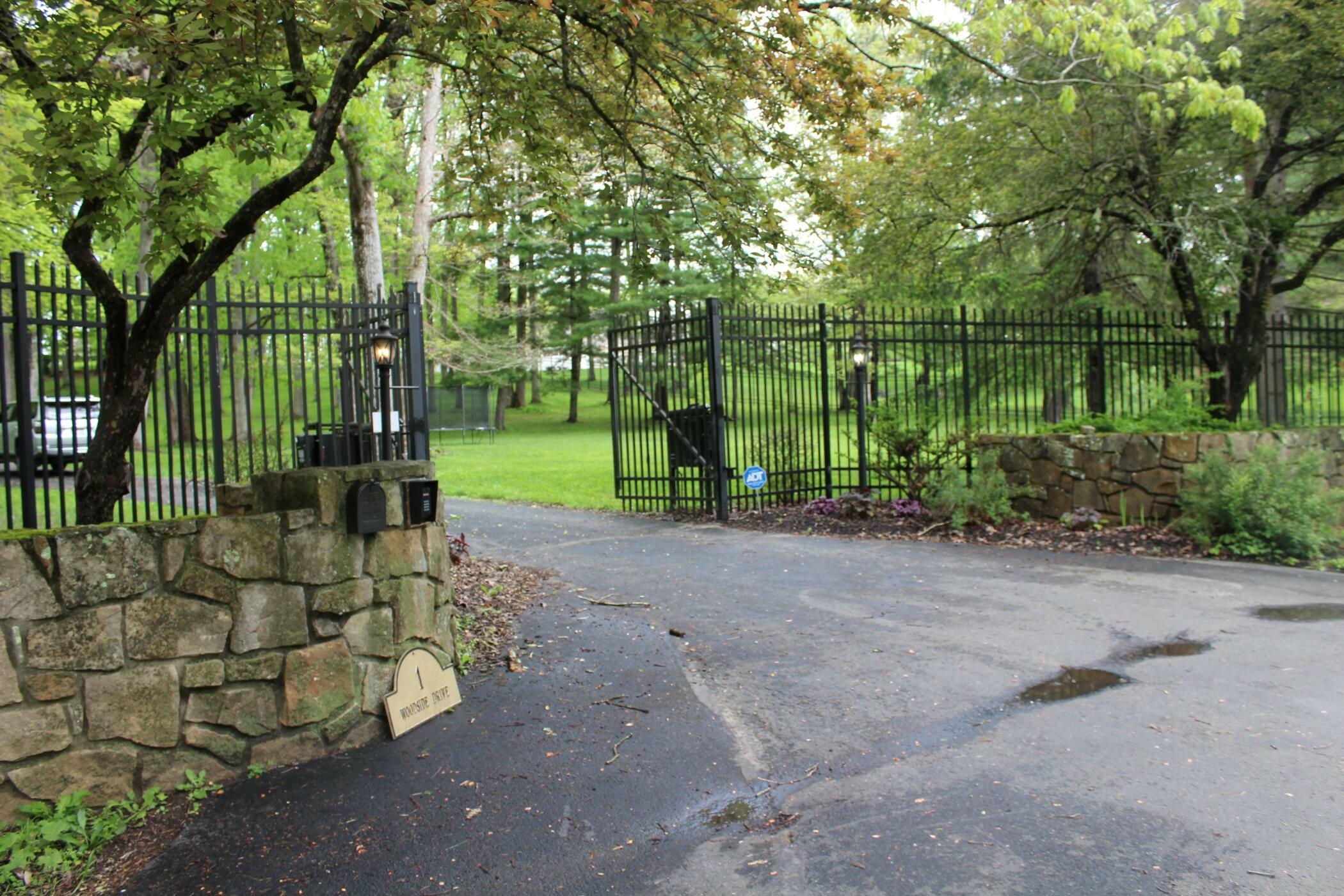 Property Photo: 1 Woodside Dr WV 26651