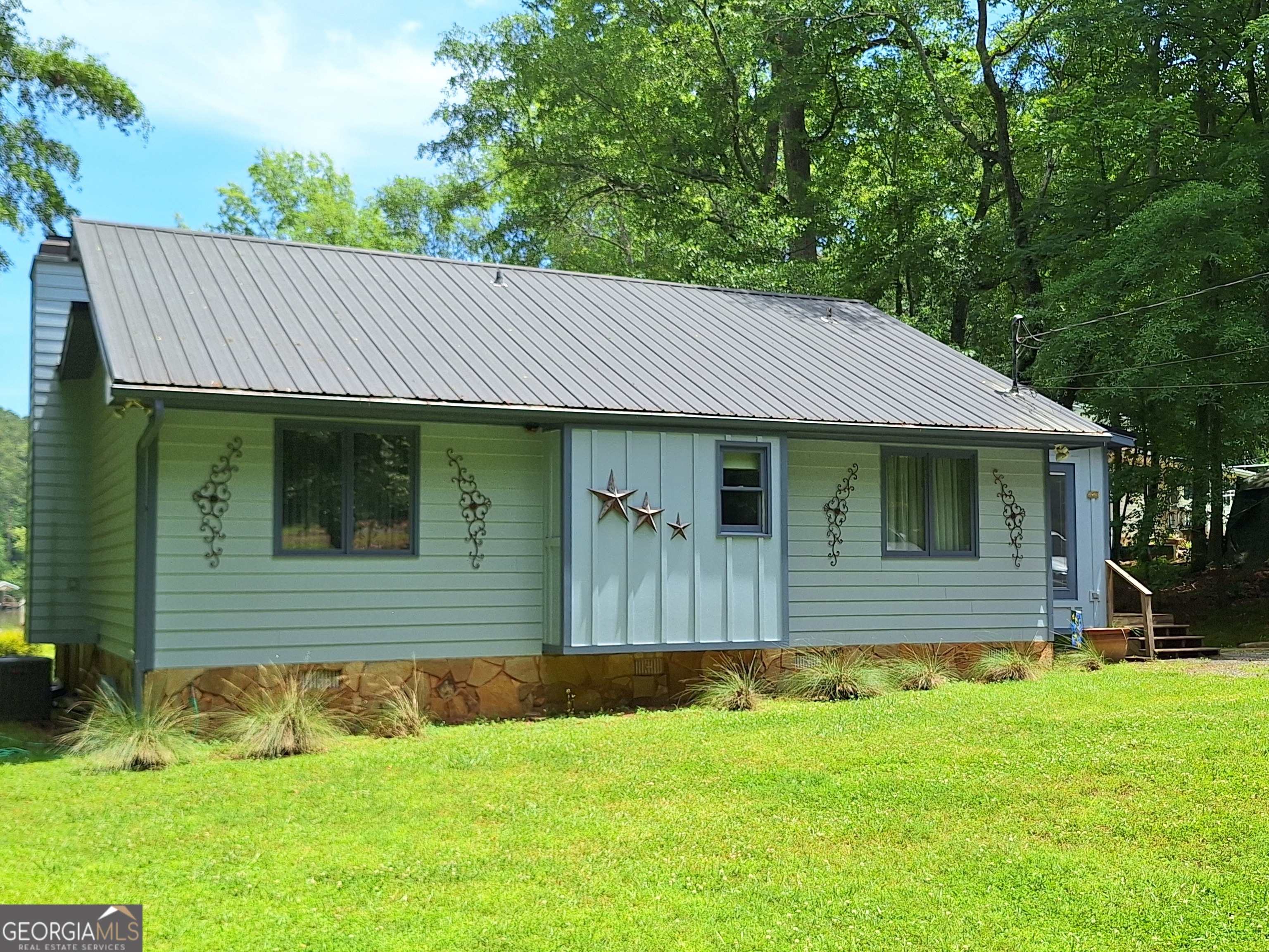 Property Photo: 180 Crooked Creek Bay Road 10 GA 31024