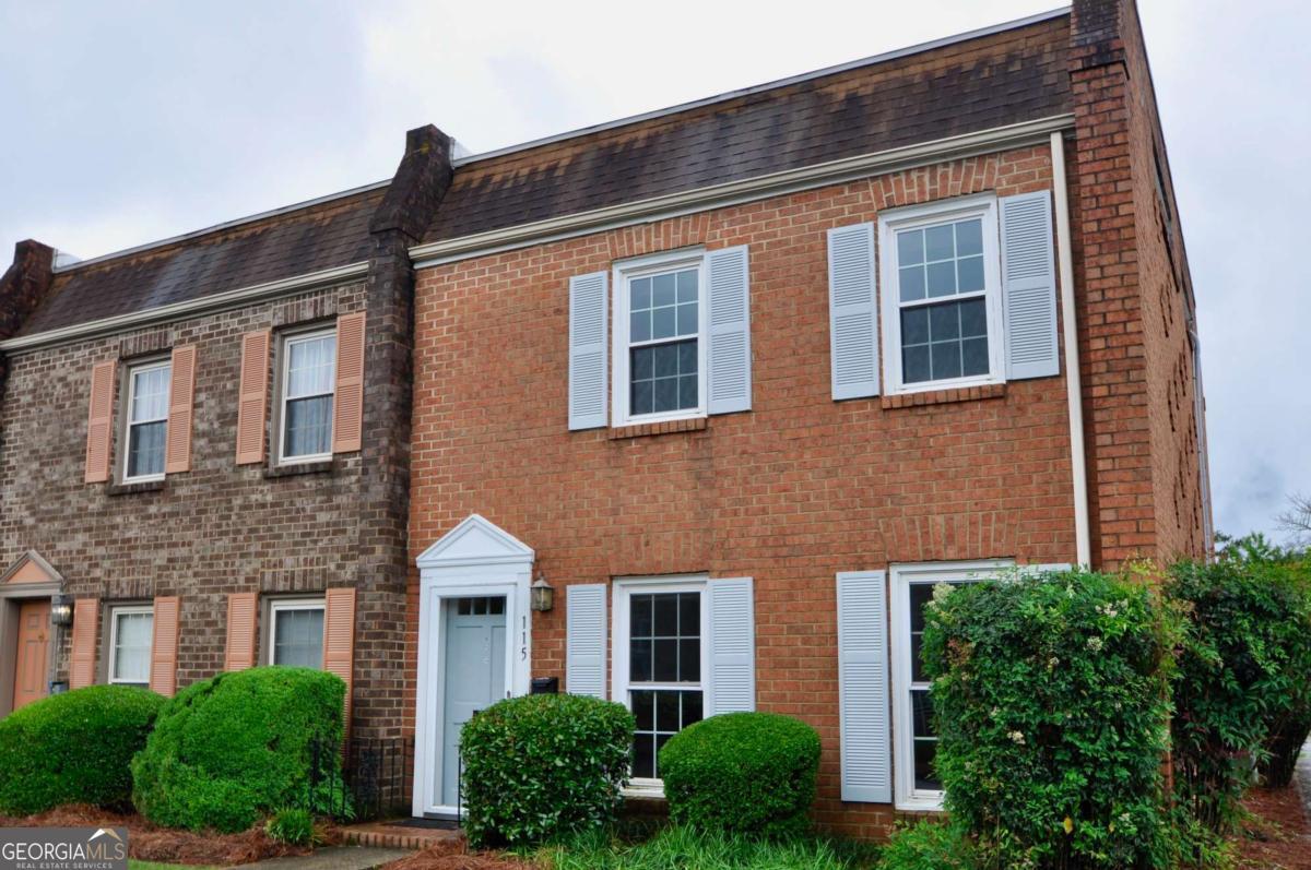 Property Photo: 115 Georgetown Drive A8 GA 30605