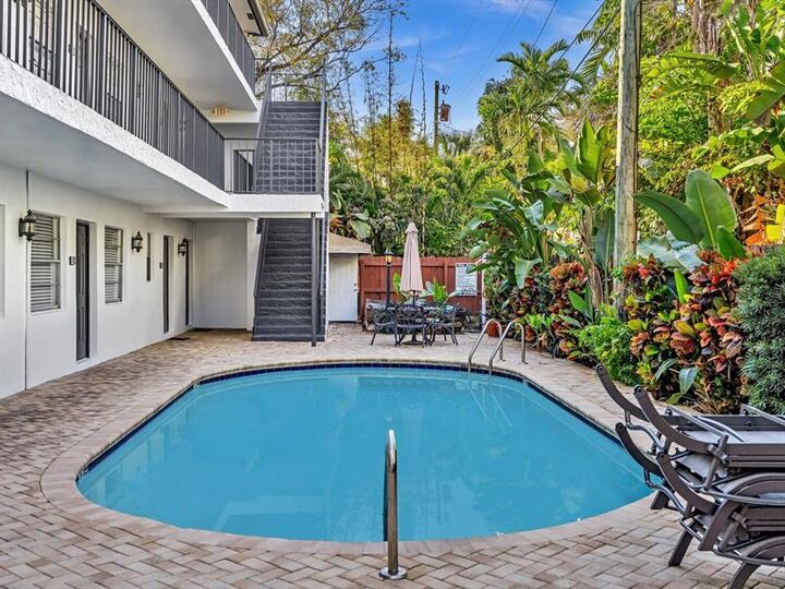 Property Photo:  215 NE 16th Ave 203  FL 33301 