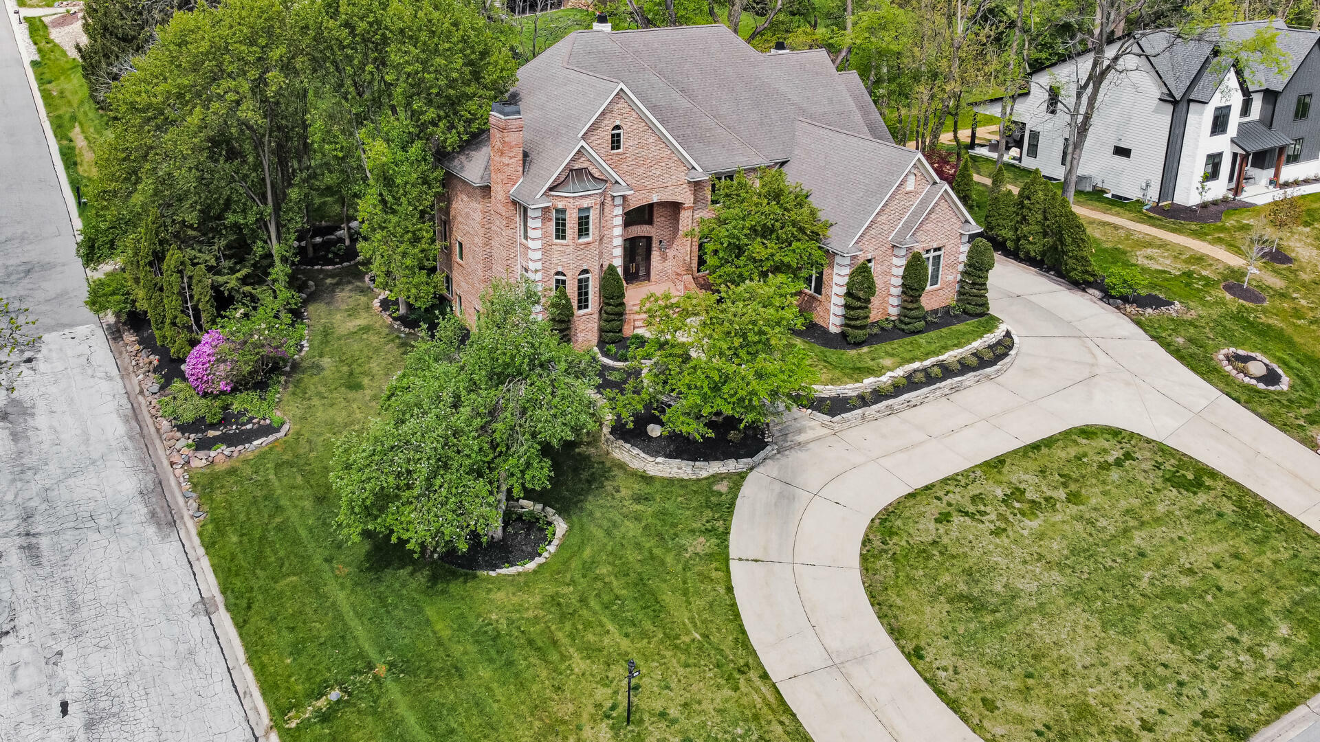 2101 Emmett Court  Valparaiso IN 46385 photo