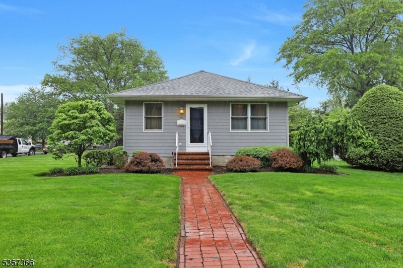 302 Walthery Ave  Ridgewood Village NJ 07450 photo