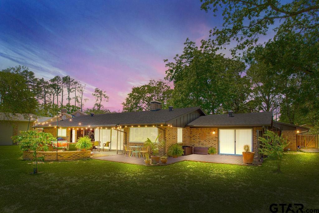 Property Photo: 225 Texas Drive TX 75771