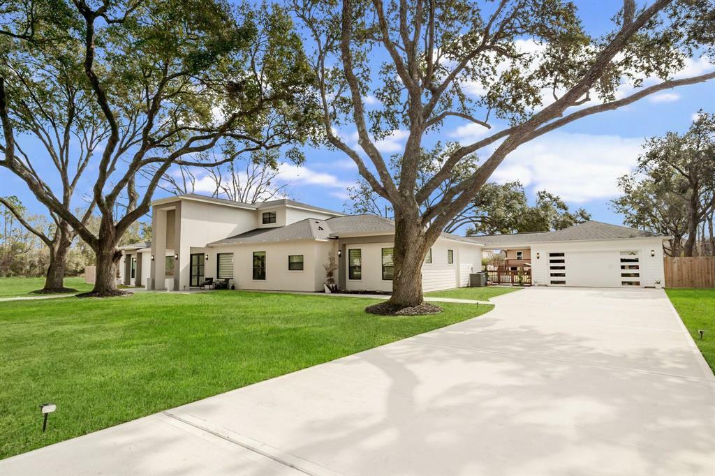 Property Photo: 26511 Meadow Lane TX 77494