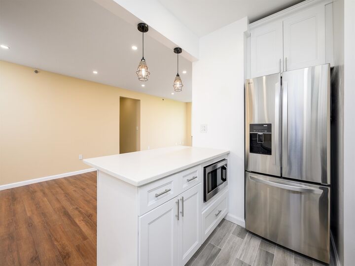 Property Photo:  45 River Dr South 406  NJ 07310