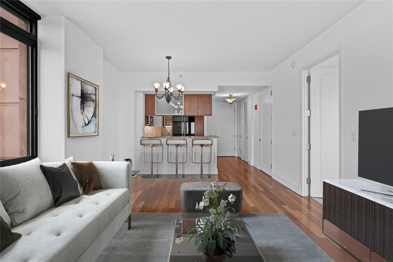 Property Photo:  175 Huguenot Street 1808  NY 10801 