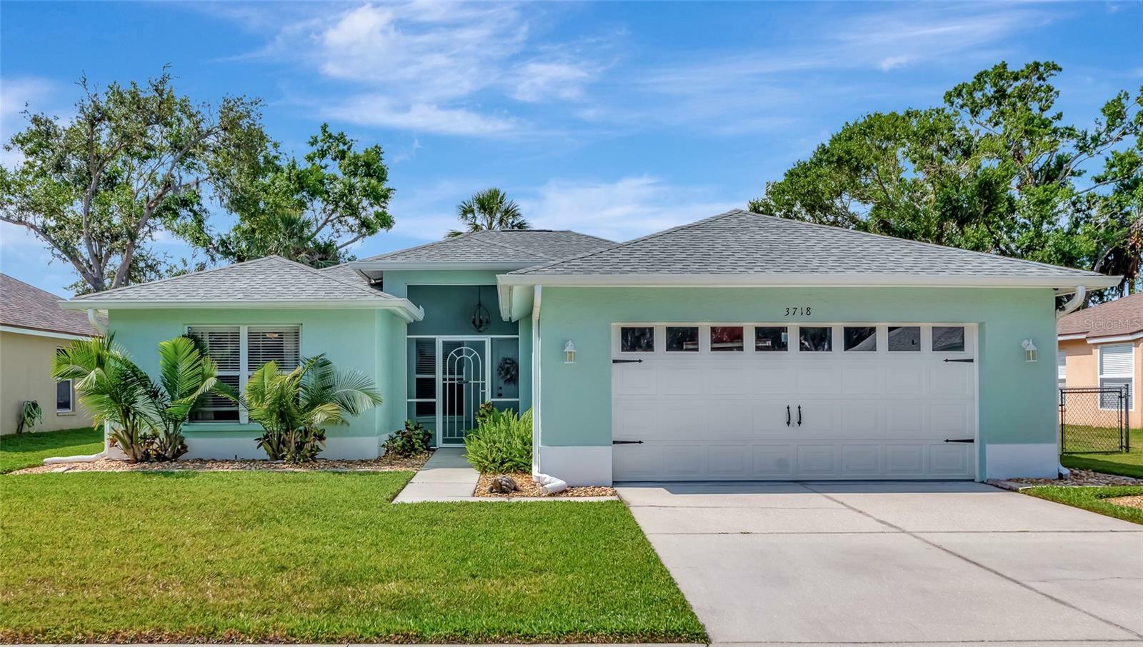 Property Photo: 3718 61st Drive E FL 34203