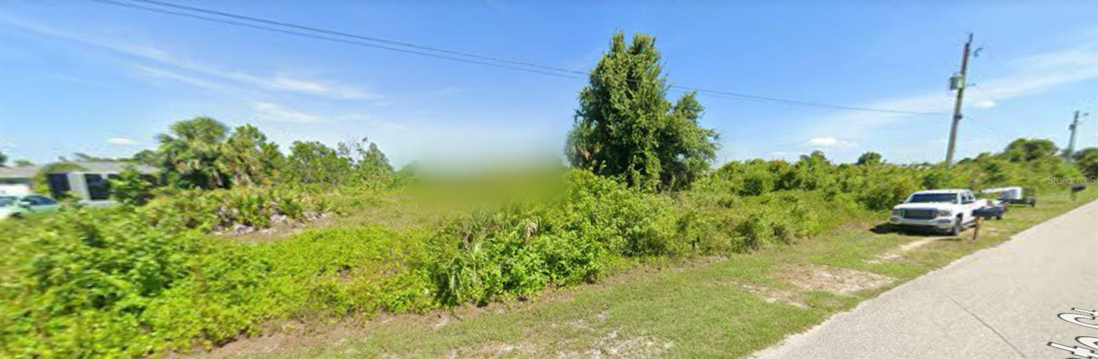 Property Photo: 8560 Agate Street FL 33981