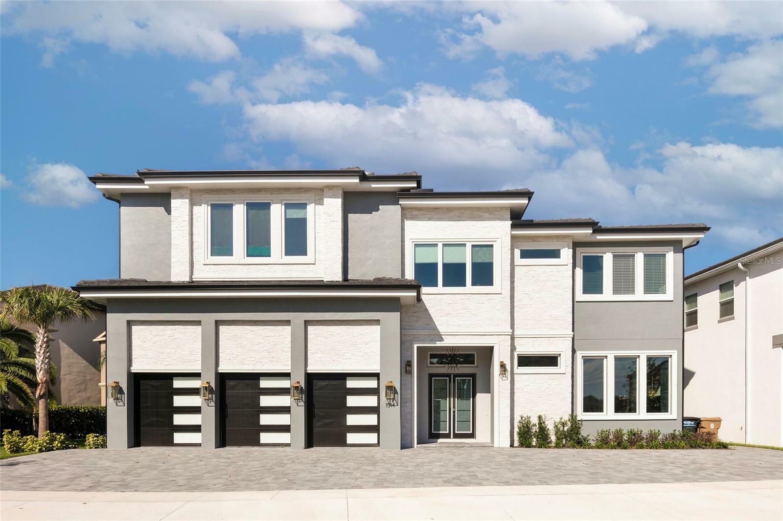 Property Photo: 1514 Corolla Court FL 34747