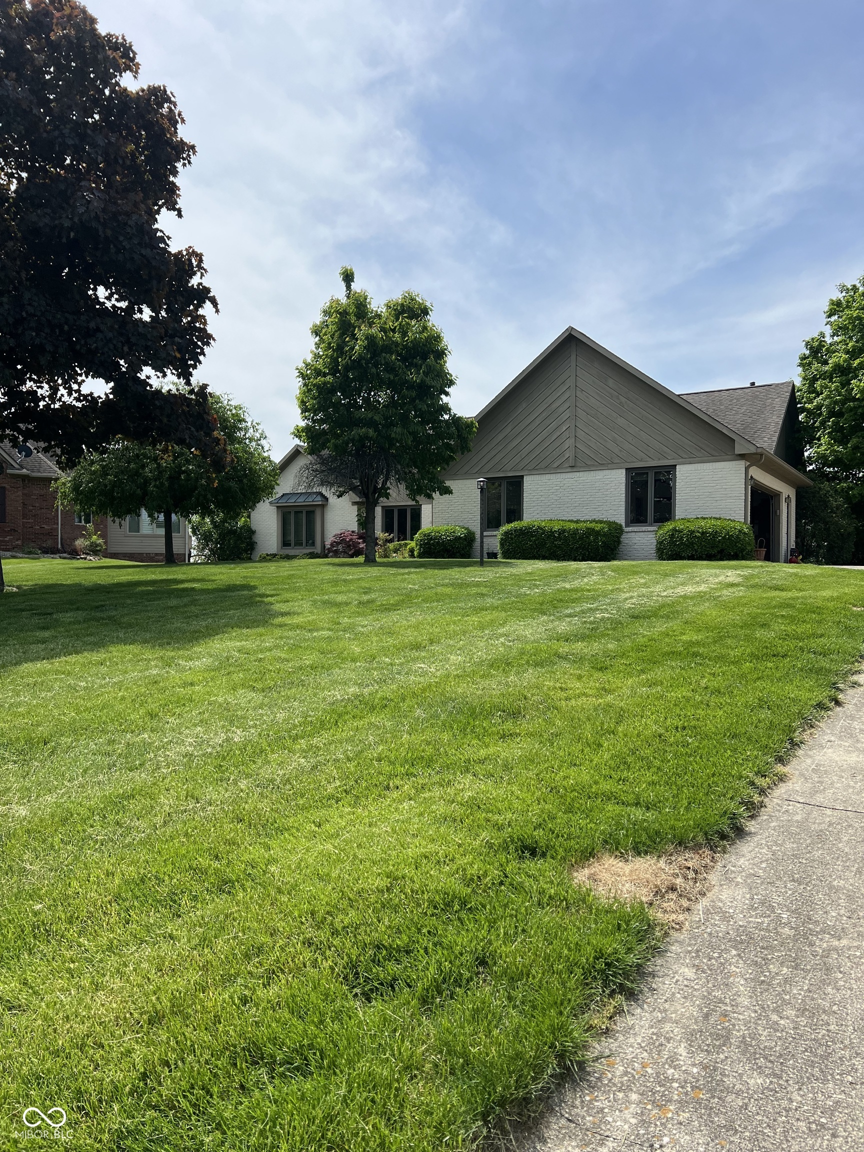 Property Photo: 2407 Overlook Drive IN 46176