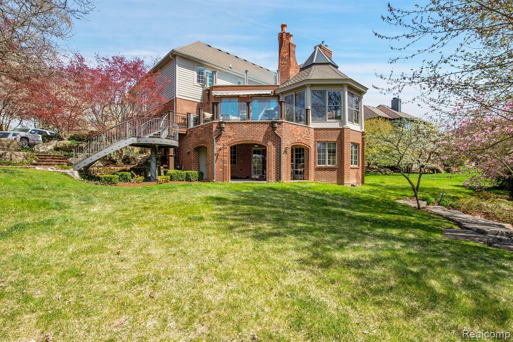 Property Photo: 1168 Autumnview Drive MI 48307 6060