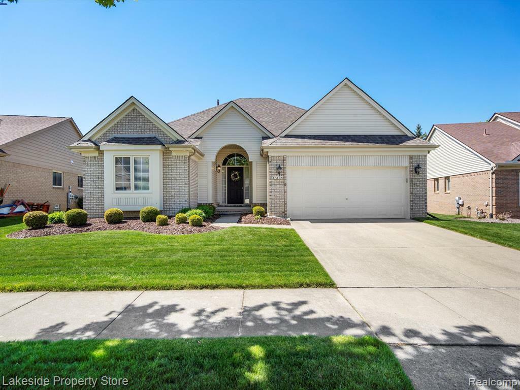 57295 Warwick Drive  Washington MI 48094 3576 photo
