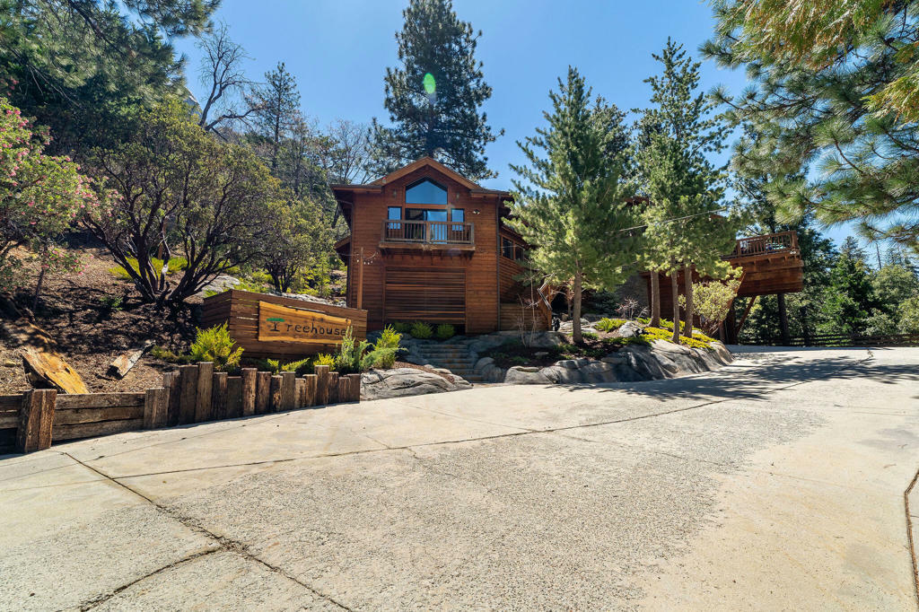 Property Photo: 24938 Roble Drive CA 92549