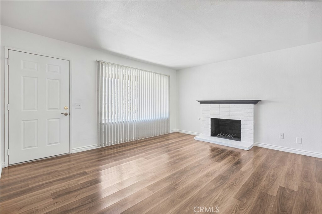 Property Photo: 11050 Davis Street CA 92557
