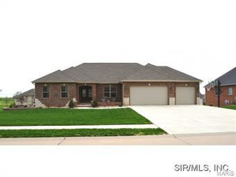 Property Photo: 1619 Clover IL 62236