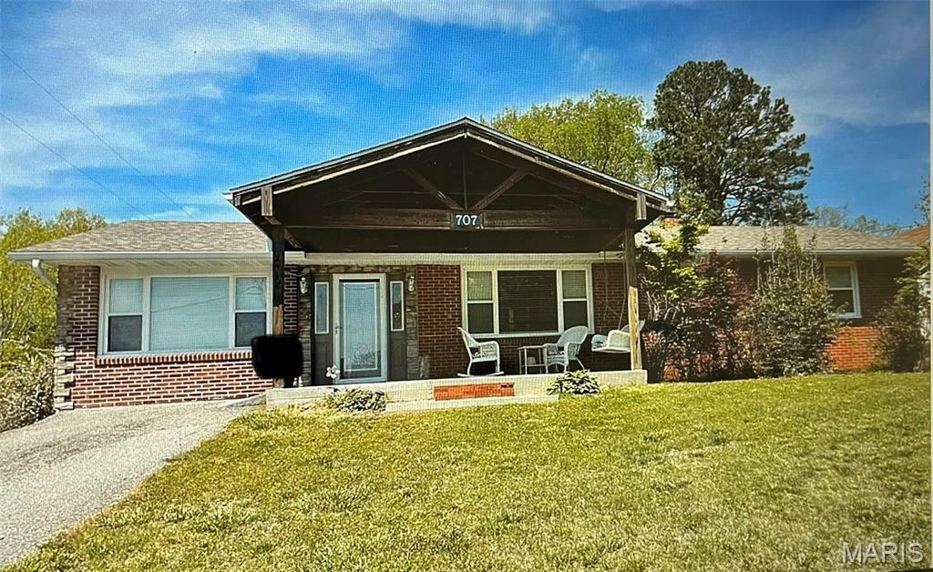 Property Photo:  707 Union Street  MO 63764 