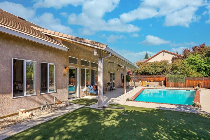 Property Photo:  689 Saint Andrews  CA 95252 
