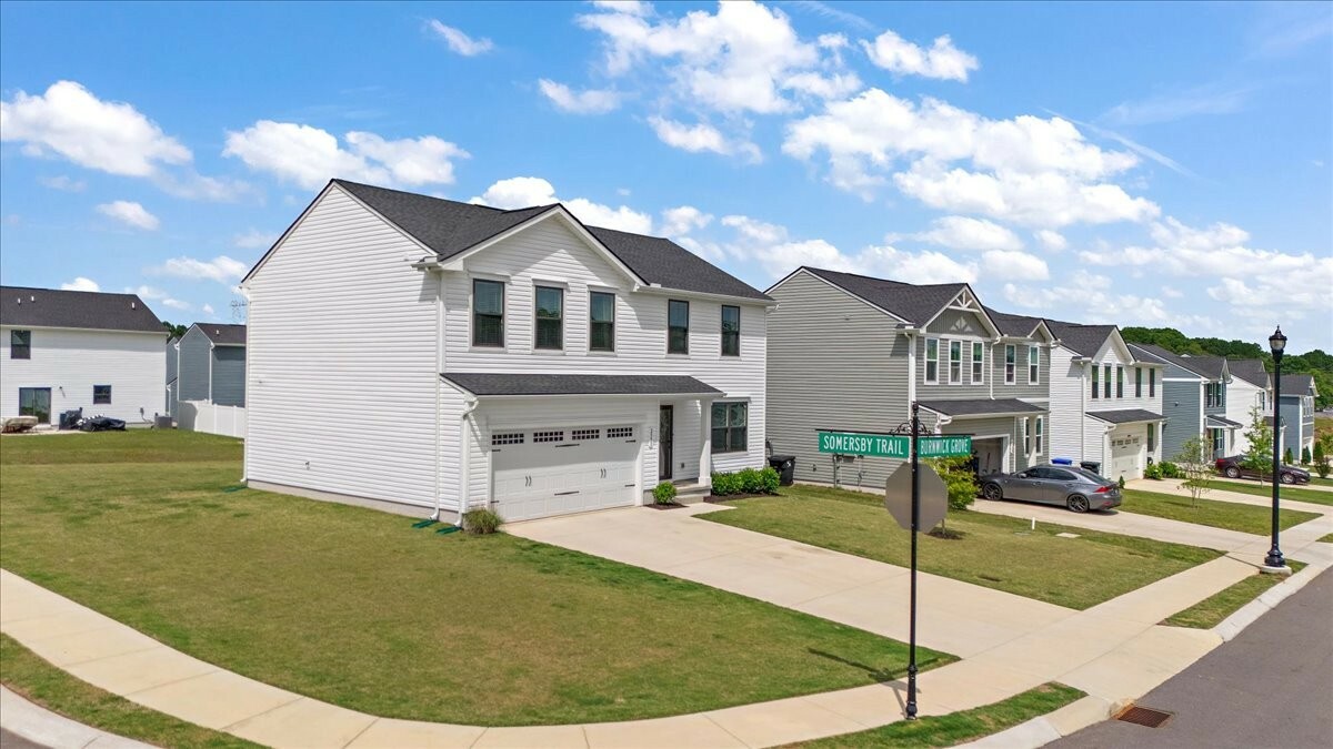Property Photo: 2331 Burnwick Grv TN 37174