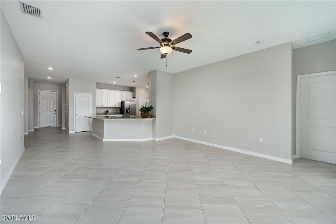 Property Photo: 3330 Antilla Court FL 33905