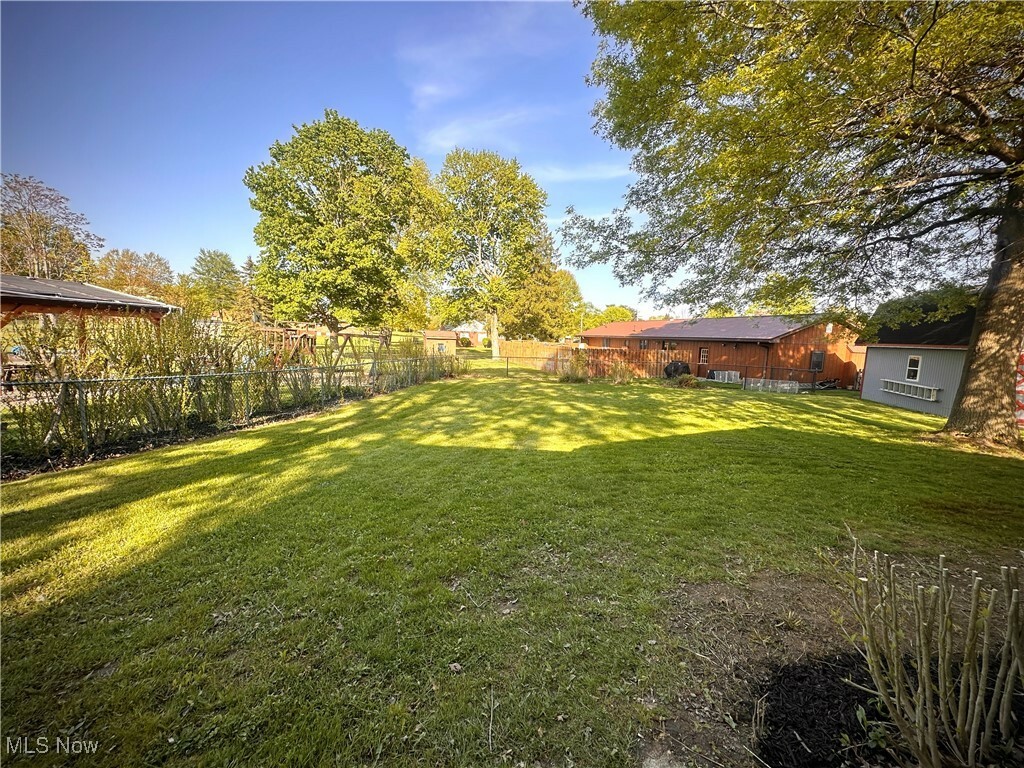 Property Photo: 409 Washington Street OH 44431