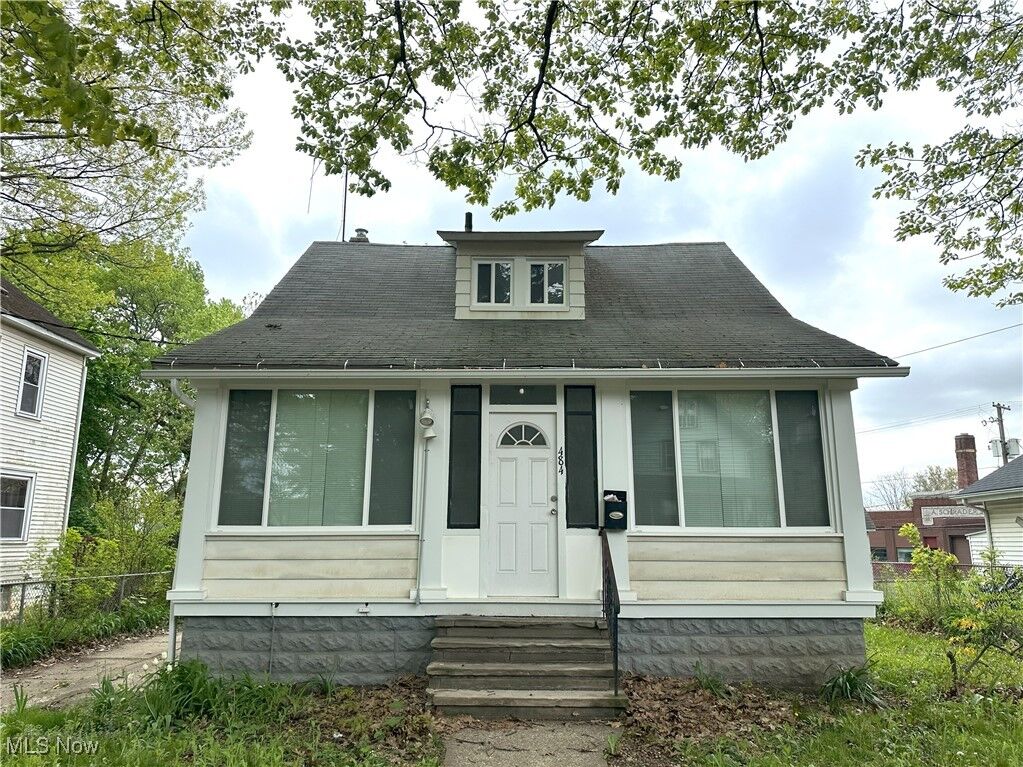 Property Photo:  484 Hammel Street  OH 44306