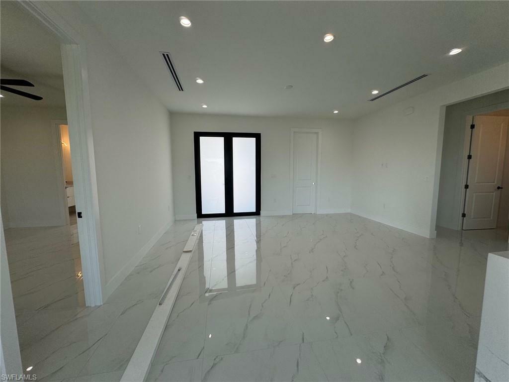 Property Photo: 4206 15th St SW FL 33976
