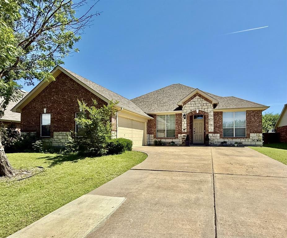 Photo de la propriété: 1311 Fleetwood Cove Drive TX 75052